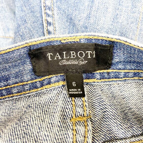 2/$30 Talbots Womens Straight Leg Medium Blue Wash Jeans Size 6 Zip Back Pockets - Picture 7 of 10